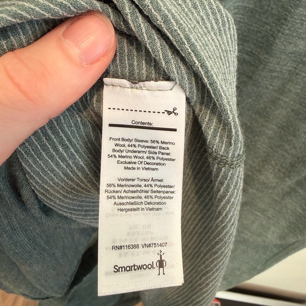 Smartwool button down - image 8
